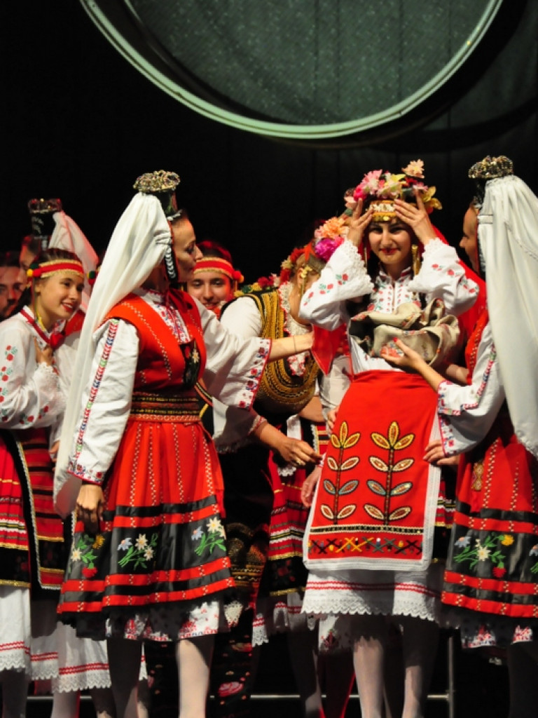 Muzyka i taniec sąsiadów (FOTO, VIDEO)