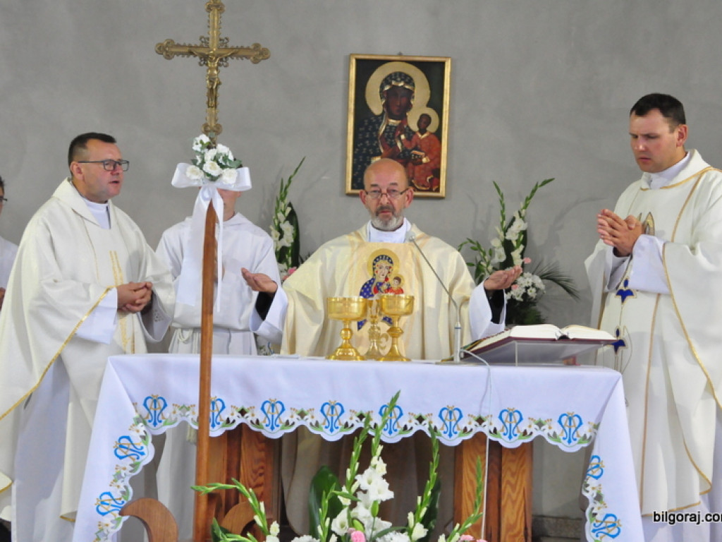 Oficjalne wejście do kościoła filialnego w Rakówce (FOTO)