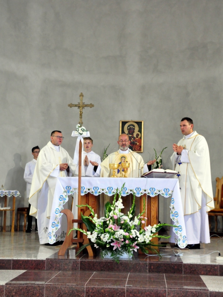Oficjalne wejście do kościoła filialnego w Rakówce (FOTO)