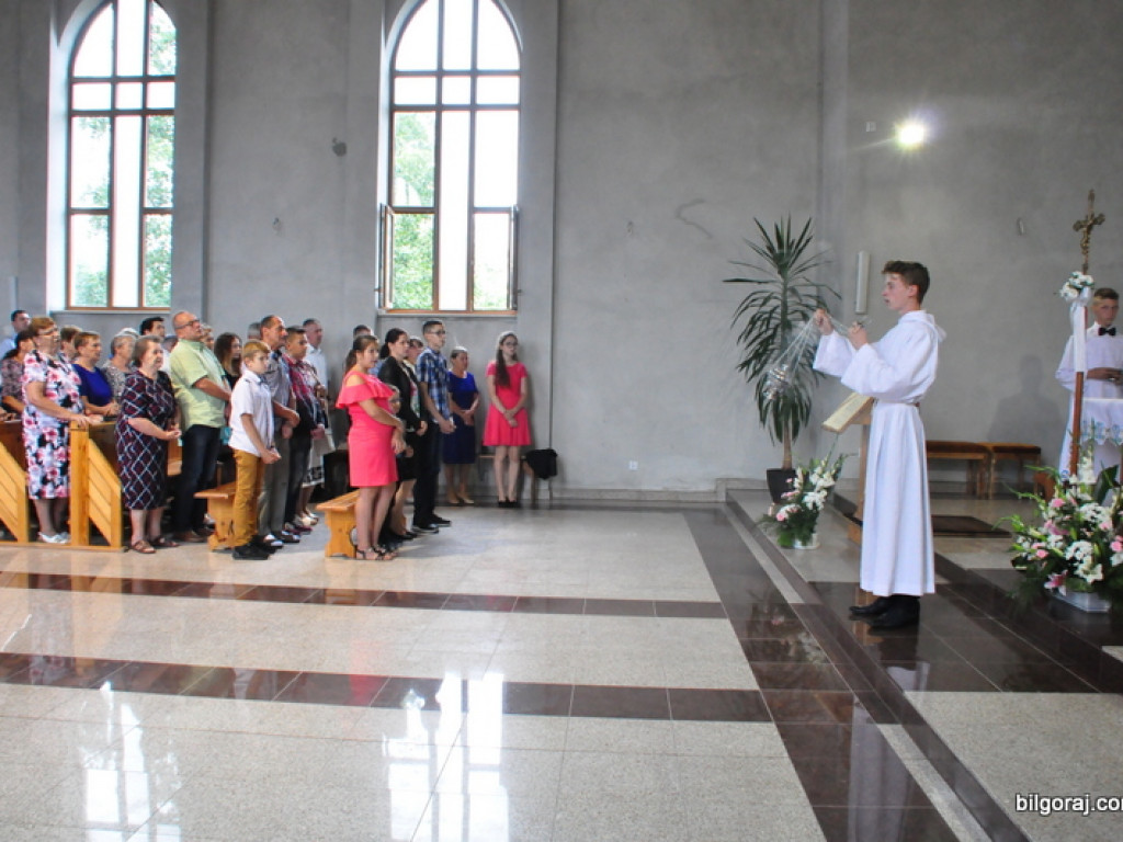 Oficjalne wejście do kościoła filialnego w Rakówce (FOTO)