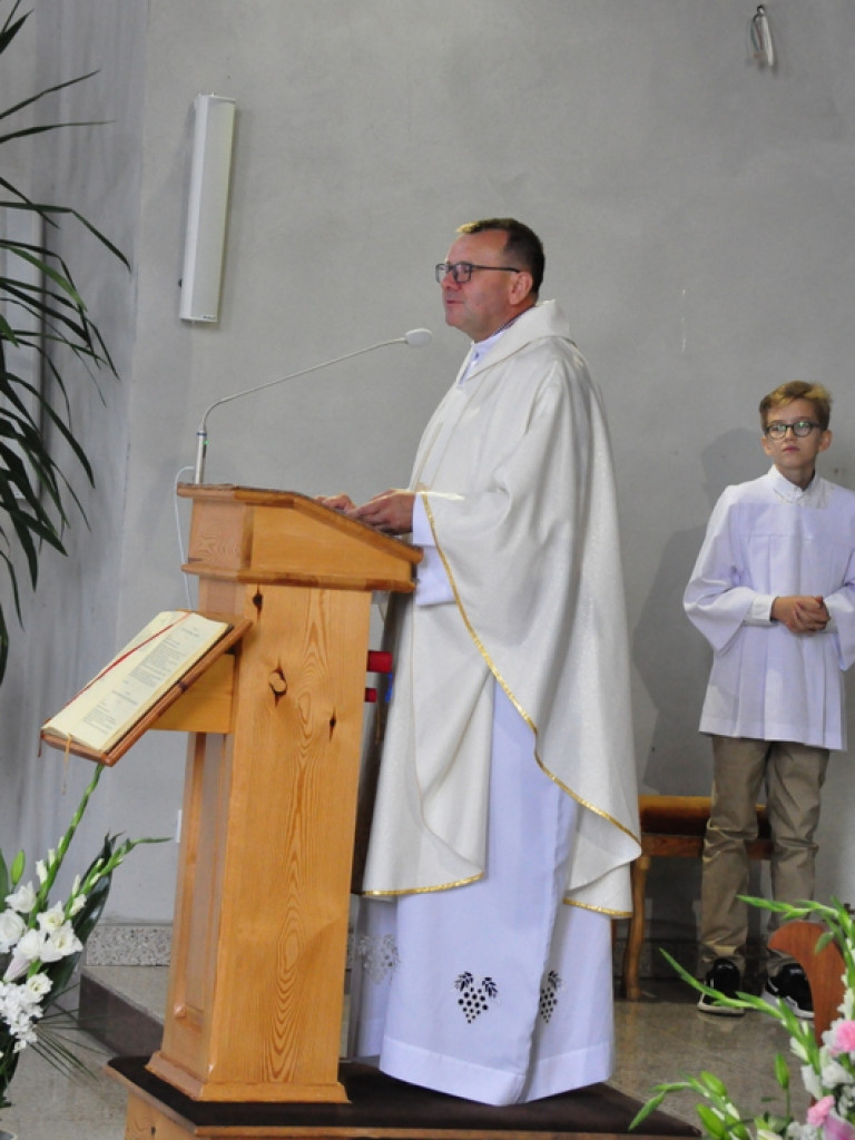 Oficjalne wejście do kościoła filialnego w Rakówce (FOTO)