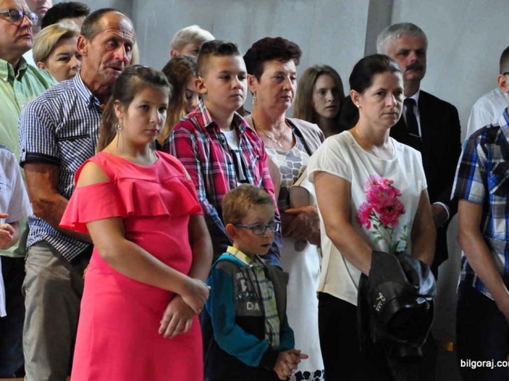 Oficjalne wejście do kościoła filialnego w Rakówce (FOTO)