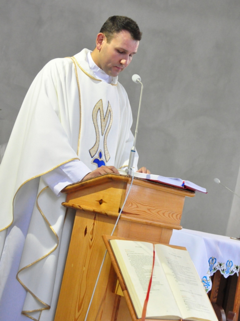 Oficjalne wejście do kościoła filialnego w Rakówce (FOTO)