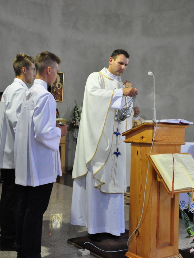 Oficjalne wejście do kościoła filialnego w Rakówce (FOTO)