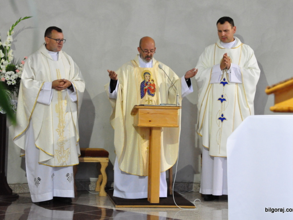 Oficjalne wejście do kościoła filialnego w Rakówce (FOTO)