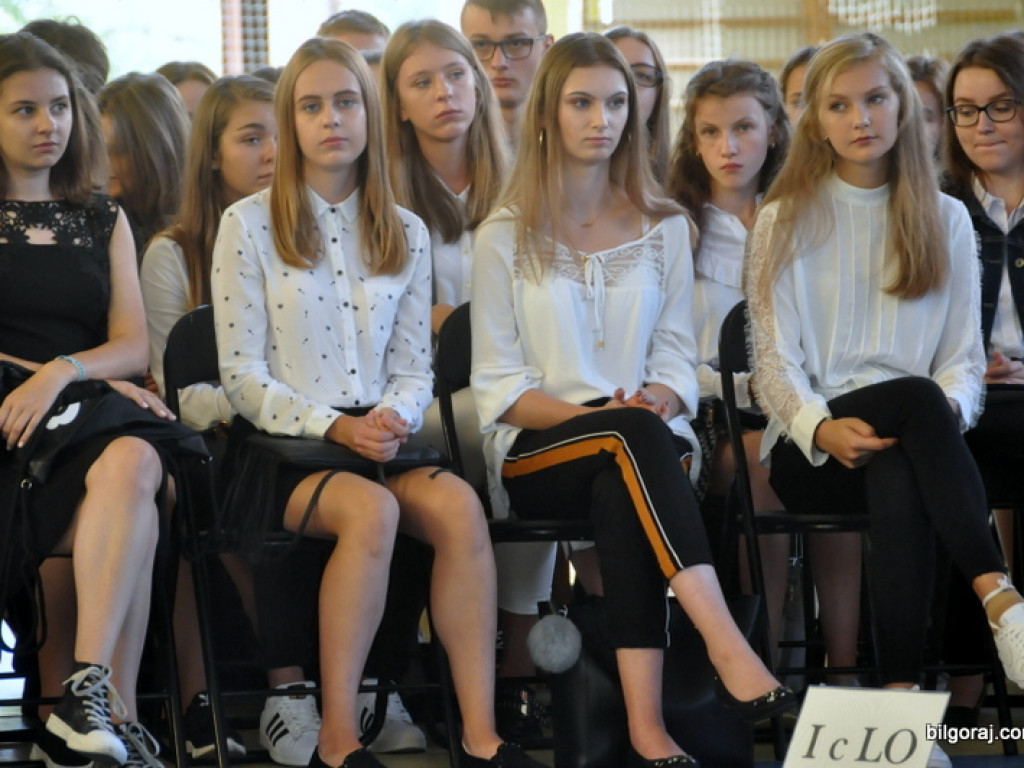 Zabrzmiał pierwszy dzwonek (FOTO)