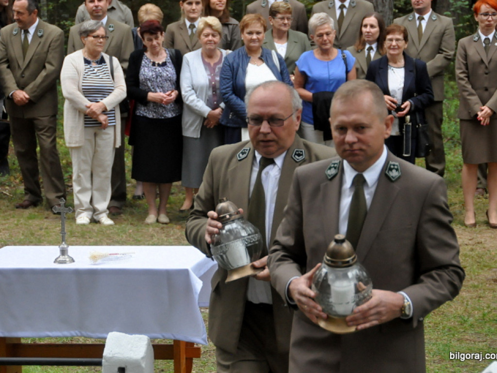 Pomnik w Osadzie Starzyzna ma nowe przesłanie (FOTO)