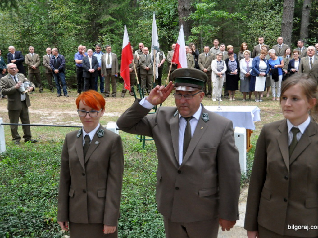 Pomnik w Osadzie Starzyzna ma nowe przesłanie (FOTO)
