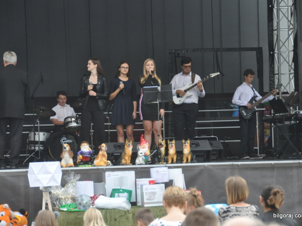 Smacznie i charytatywnie, czyli II Biłgorajski Festiwal Smaków  (FOTO)
