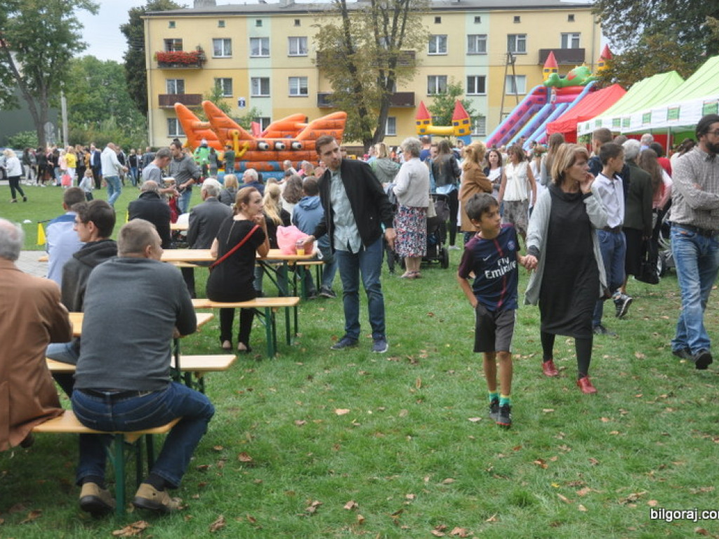 Smacznie i charytatywnie, czyli II Biłgorajski Festiwal Smaków  (FOTO)