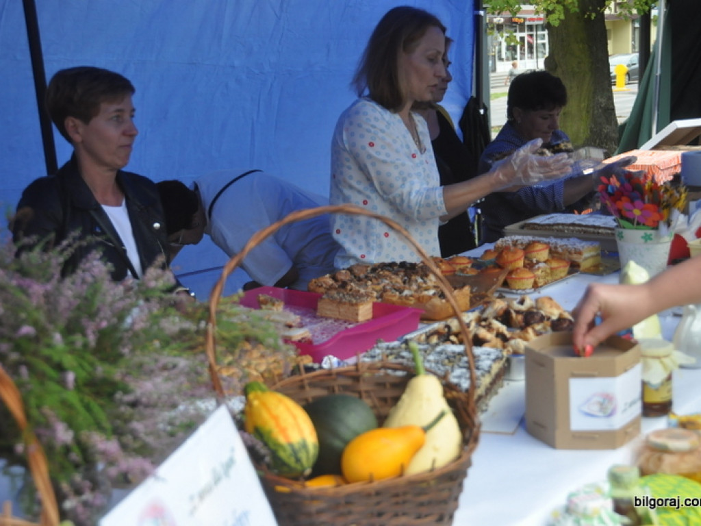Smacznie i charytatywnie, czyli II Biłgorajski Festiwal Smaków  (FOTO)