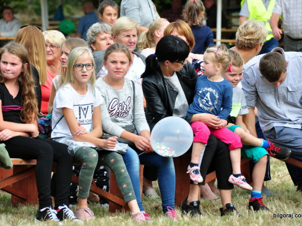 Patriotyczny piknik rodzinny w Dąbrowicy (FOTO)