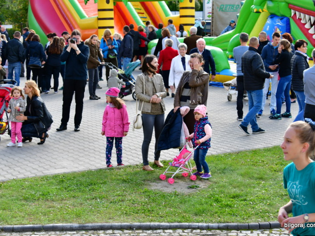 Patriotyczny piknik w parafii św. Jana Pawła II (FOTO)