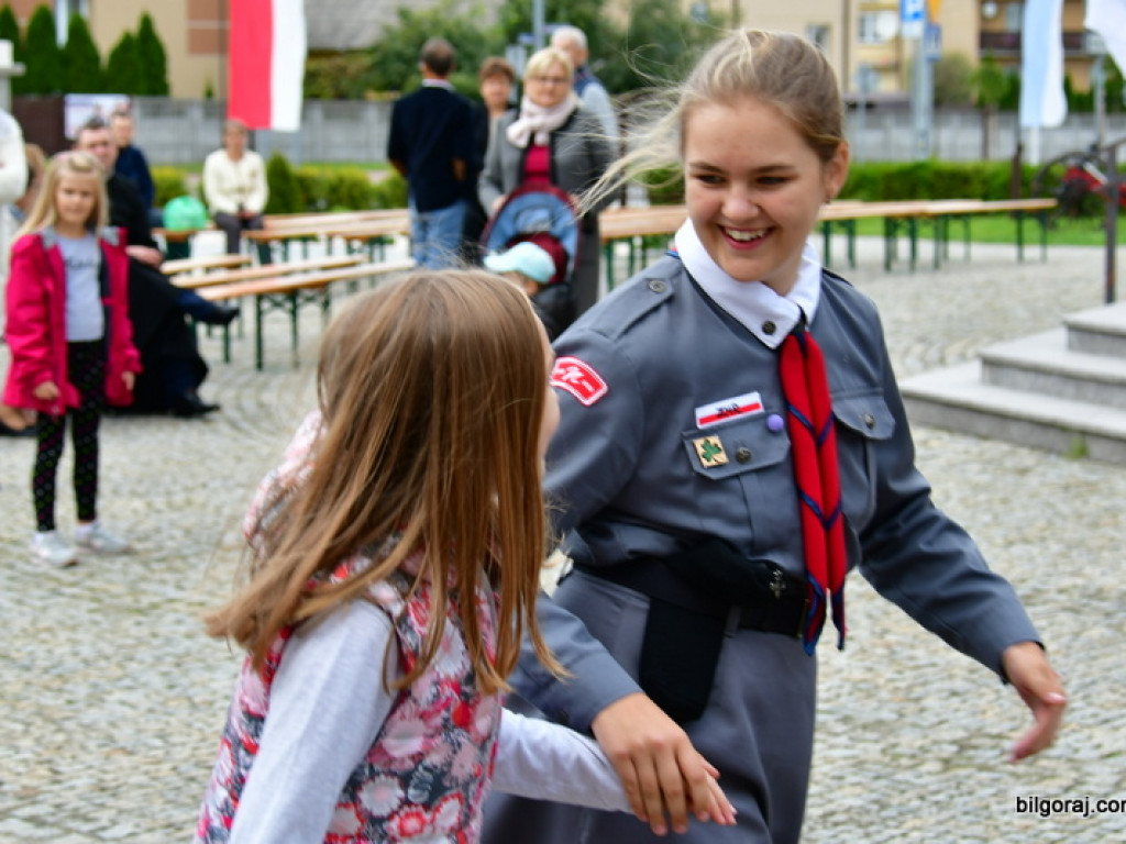 Patriotyczny piknik w parafii św. Jana Pawła II (FOTO)