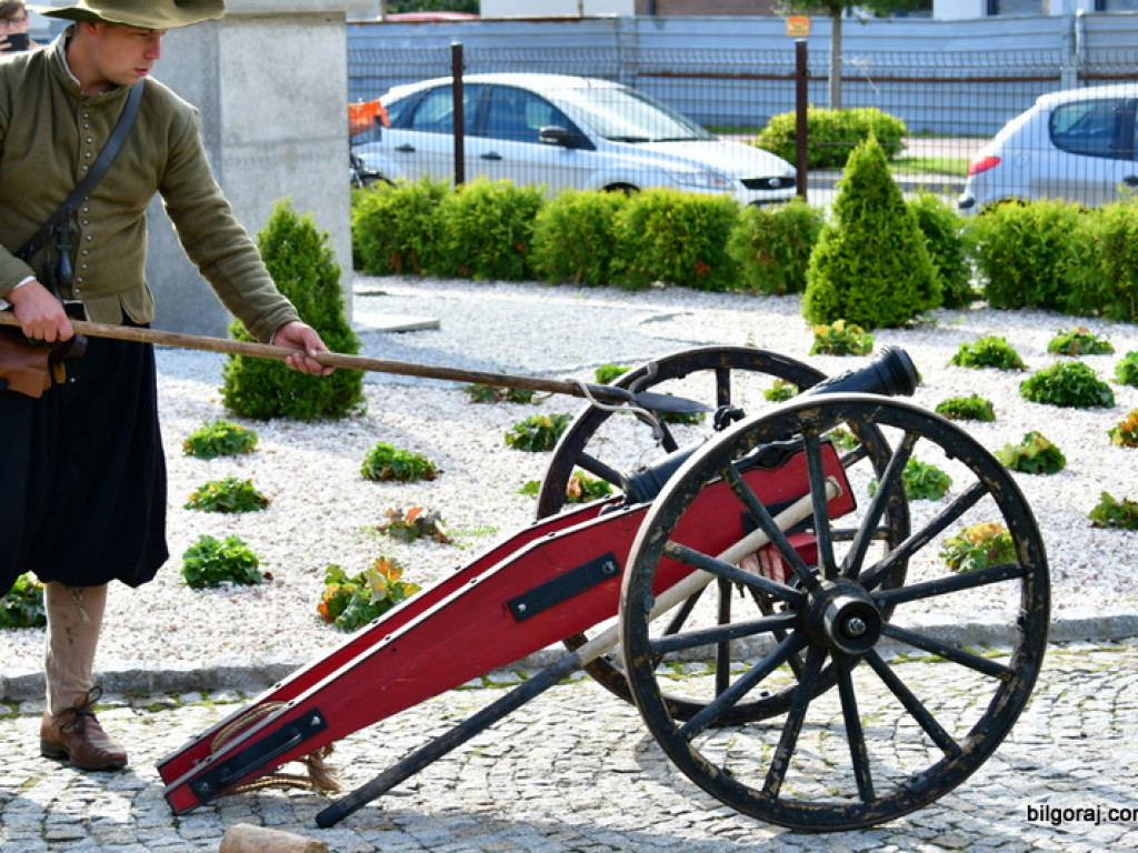 Patriotyczny piknik w parafii św. Jana Pawła II (FOTO)