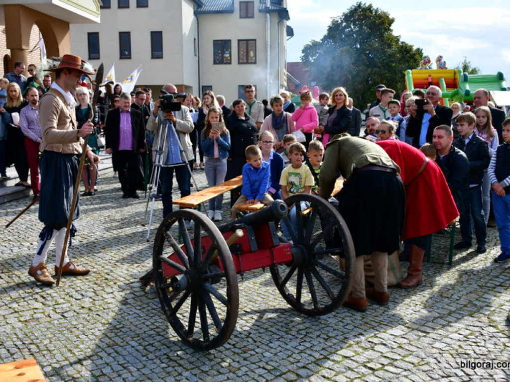 Patriotyczny piknik w parafii św. Jana Pawła II (FOTO)