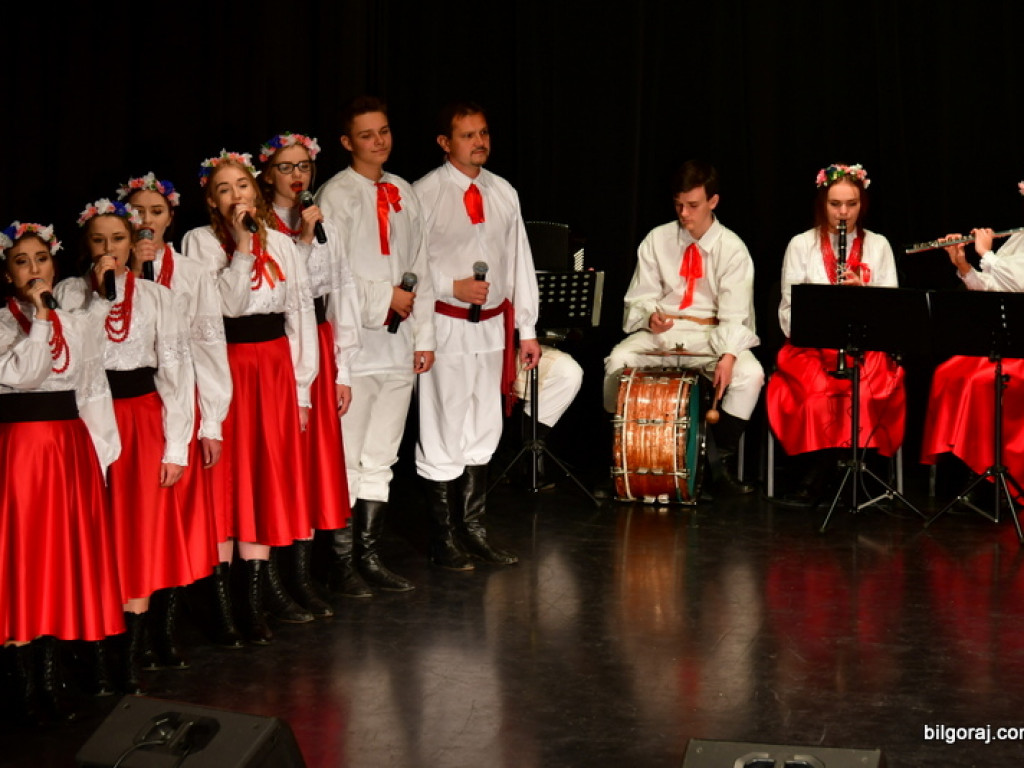 Ludowe pieśni rozbrziały w Biłgoraju (FOTO, VIDEO, WYNIKI)
