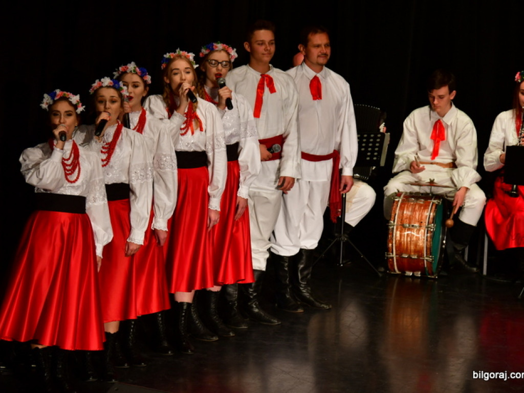 Ludowe pieśni rozbrziały w Biłgoraju (FOTO, VIDEO, WYNIKI)