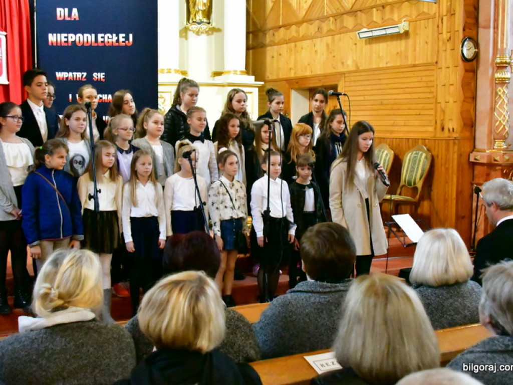 Patriotyczny koncert w Majdanie Starym (FOTO)