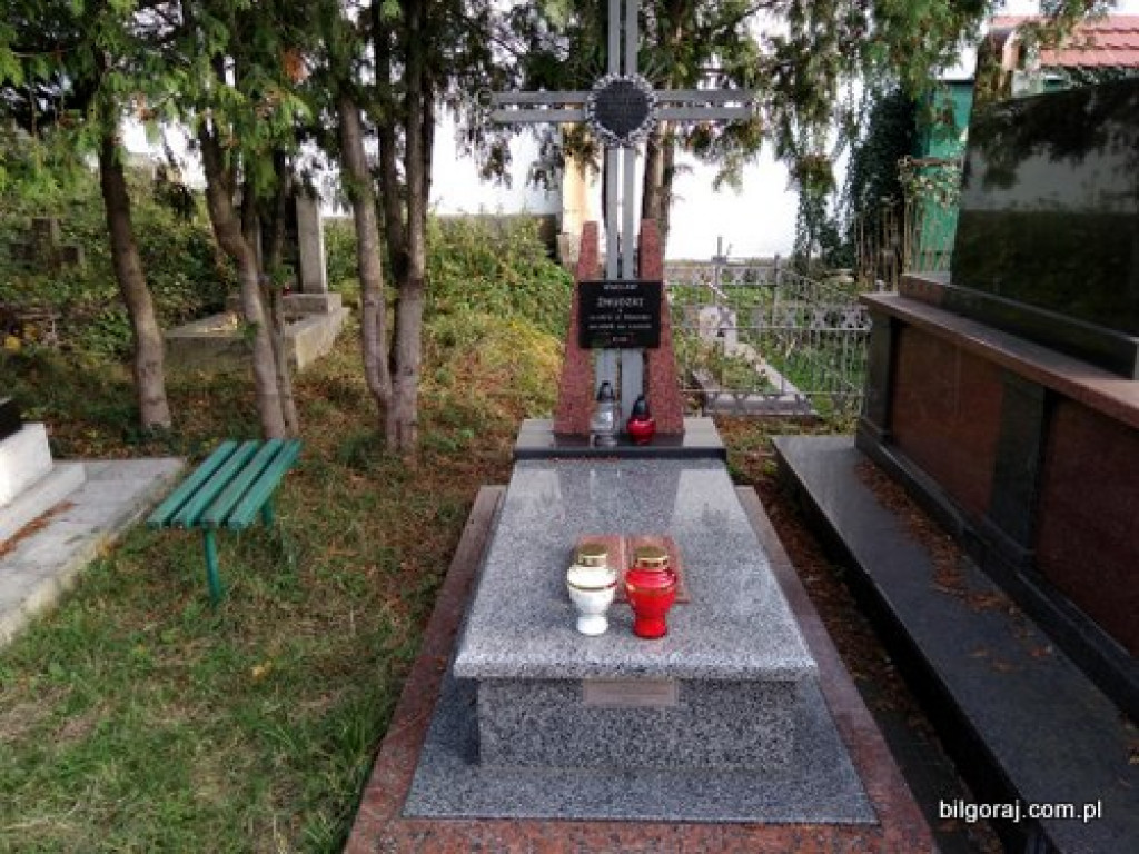 Na grobie Wacława Żmudzkiego zapłonęły znicze