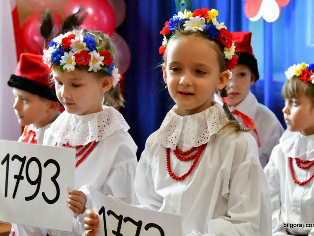 Przedszkolaki pamiętają o 100. rocznicy odzyskania niepodległości (FOTO)