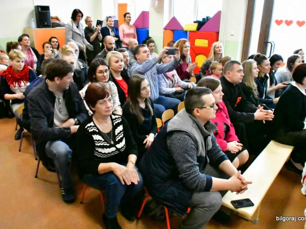 Przedszkolaki pamiętają o 100. rocznicy odzyskania niepodległości (FOTO)