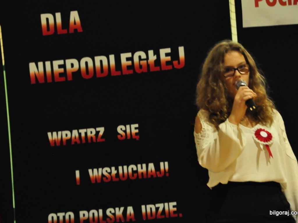 Patriotyczny wieczór w Majdanie Starym (FOTO)