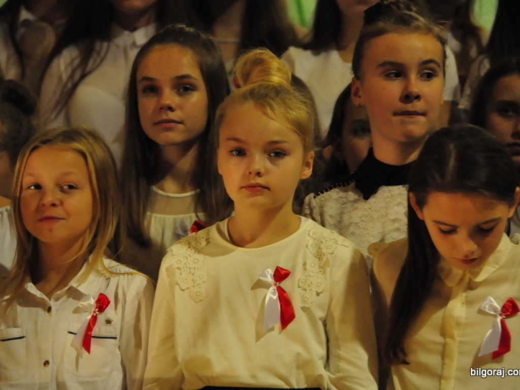 Patriotyczny wieczór w Majdanie Starym (FOTO)