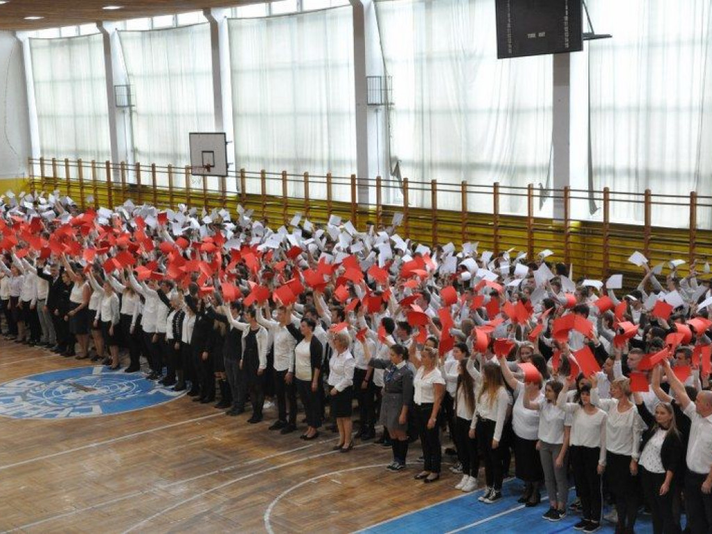 Uroczyste obchody Narodowego Święta Niepodległości w I LO im. ONZ (FOTO)