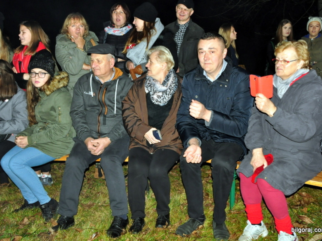 W Obszy zapłonęły ognie niepodległości (FOTO)