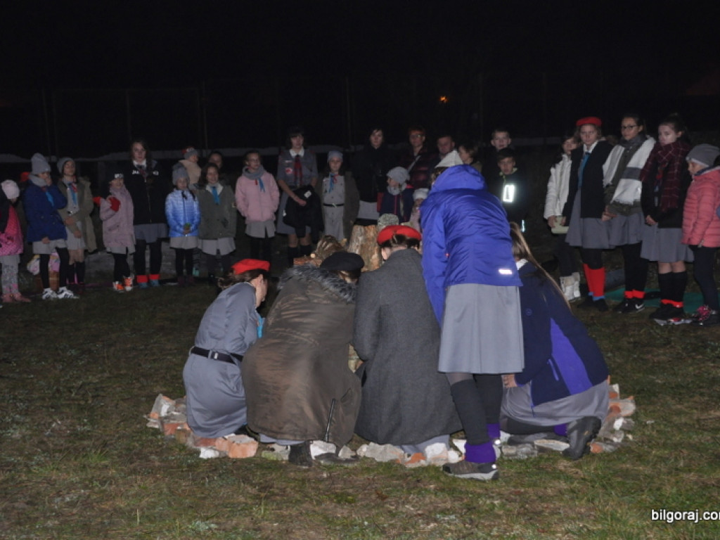 Obrzędowe ognisko harcerskie w Tarnogrodzie (FOTO)
