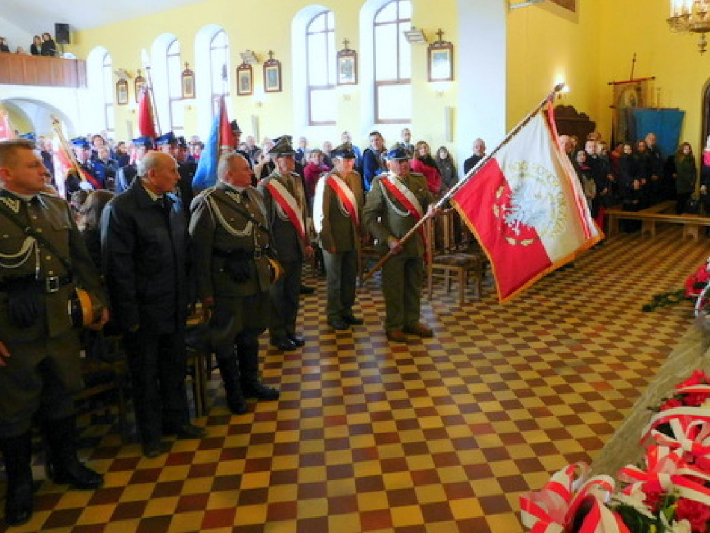 Coś jej winien? - Oddać życie! (FOTO)