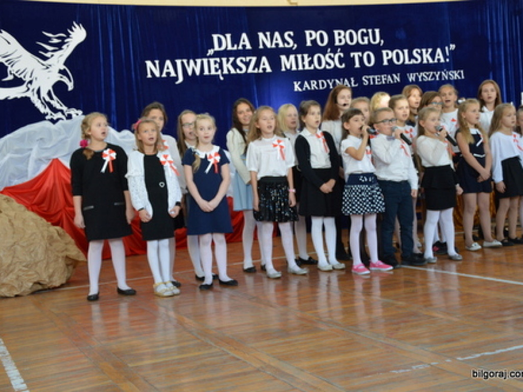 Obchody 100. rocznicy odzyskania niepodległości przez Polskę w SP Nr 3 w Biłgoraju (FOTO)