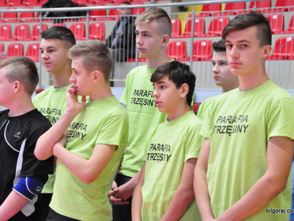 Rejonowy etap piłkarskiej rywalizacji ministrantów odbył się w Biłgoraju (FOTO)