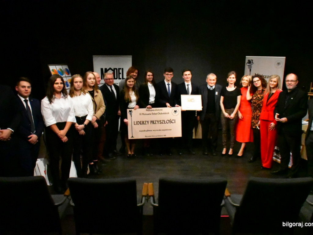 Debaty oksfordzkie w Biłgoraju. W finale zwyciężył ONZ (FOTO)