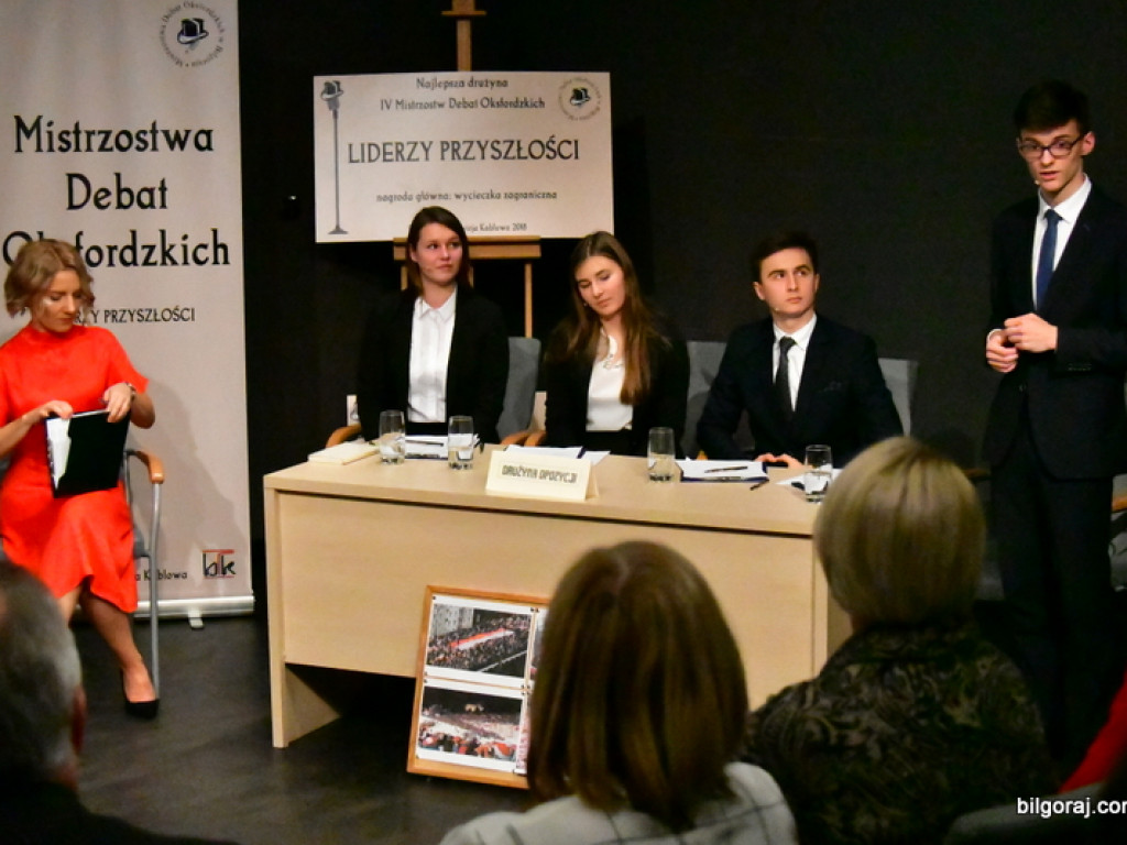 Debaty oksfordzkie w Biłgoraju. W finale zwyciężył ONZ (FOTO)