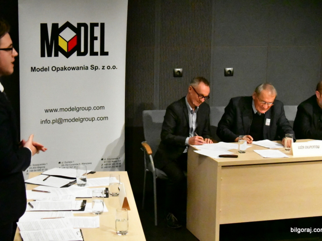 Debaty oksfordzkie w Biłgoraju. W finale zwyciężył ONZ (FOTO)