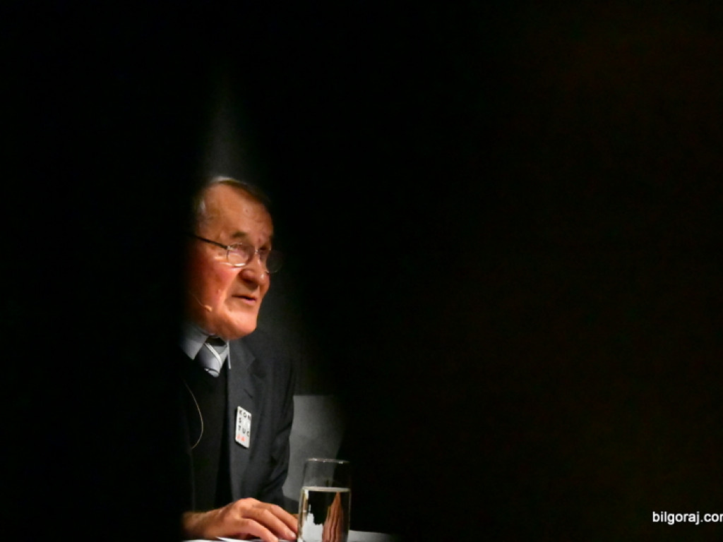 Debaty oksfordzkie w Biłgoraju. W finale zwyciężył ONZ (FOTO)