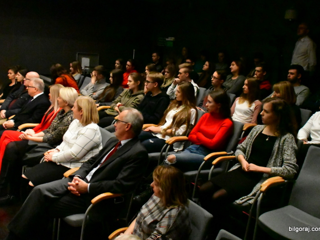 Debaty oksfordzkie w Biłgoraju. W finale zwyciężył ONZ (FOTO)