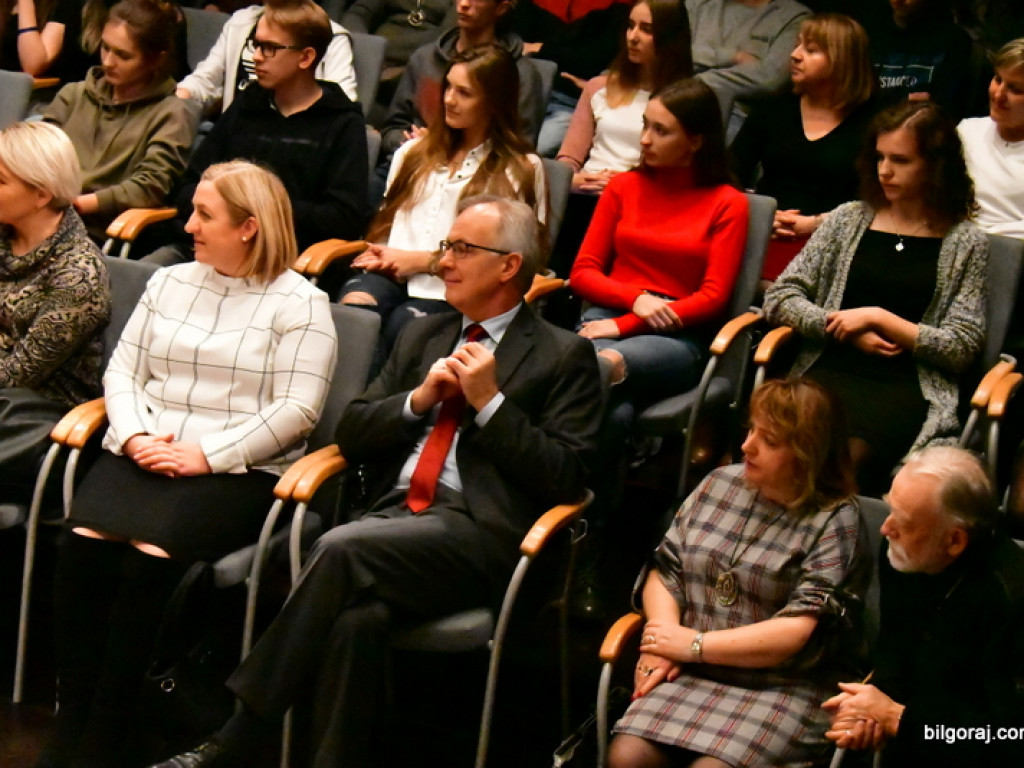 Debaty oksfordzkie w Biłgoraju. W finale zwyciężył ONZ (FOTO)