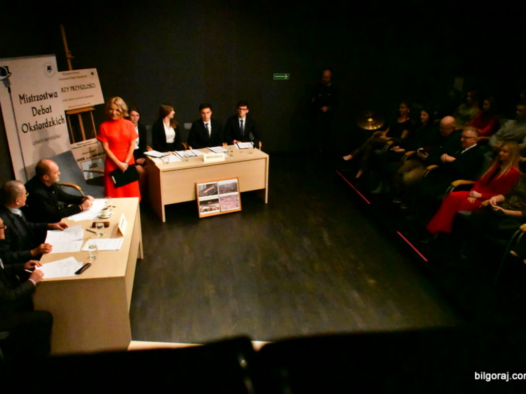Debaty oksfordzkie w Biłgoraju. W finale zwyciężył ONZ (FOTO)