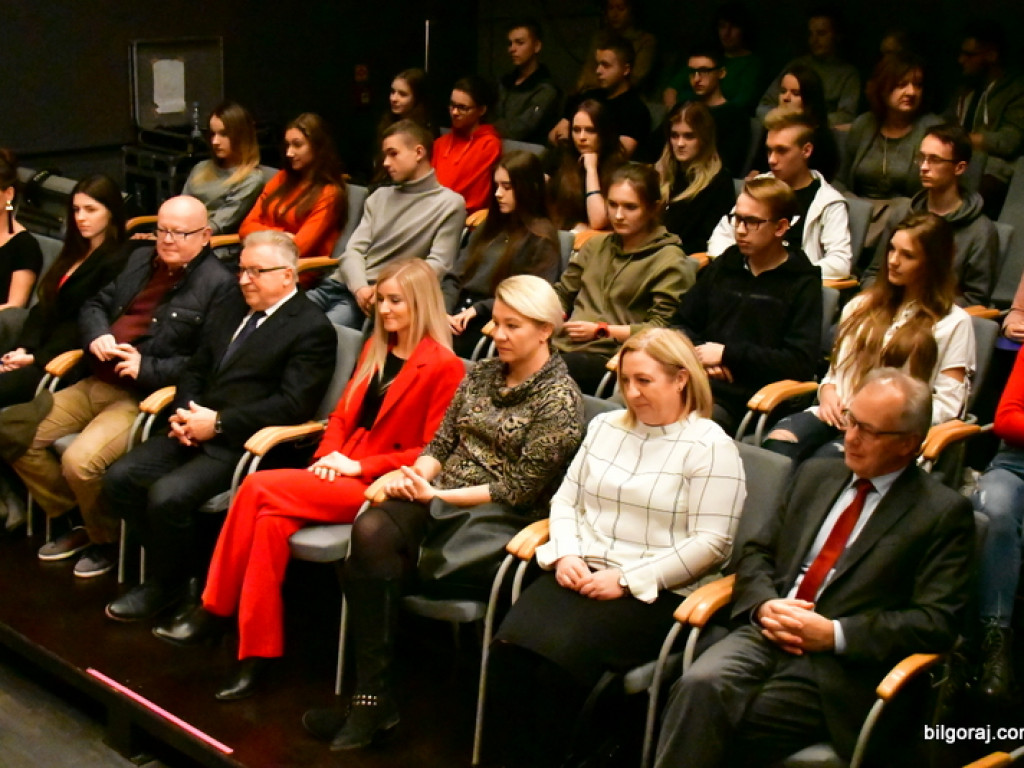 Debaty oksfordzkie w Biłgoraju. W finale zwyciężył ONZ (FOTO)