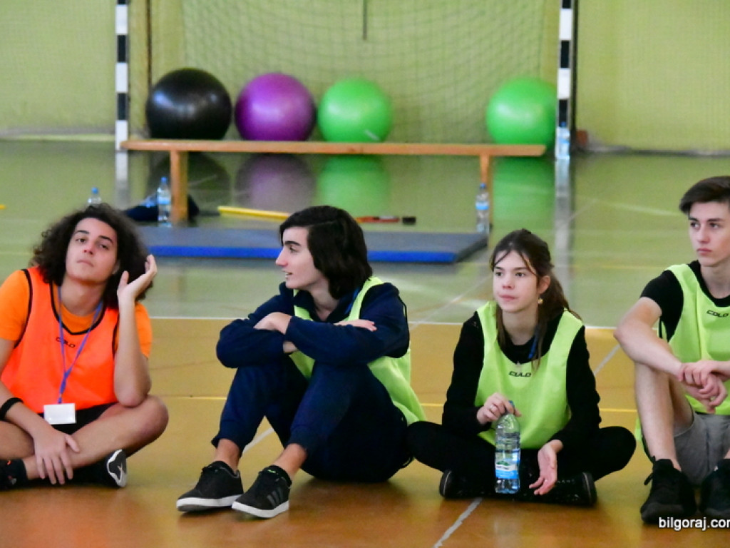 Międzynarodowa zabawa na sportowo (FOTO)