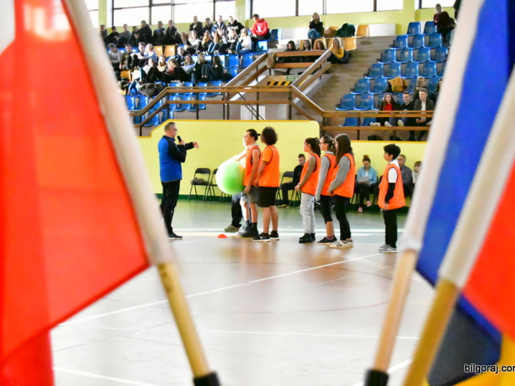 Międzynarodowa zabawa na sportowo (FOTO)