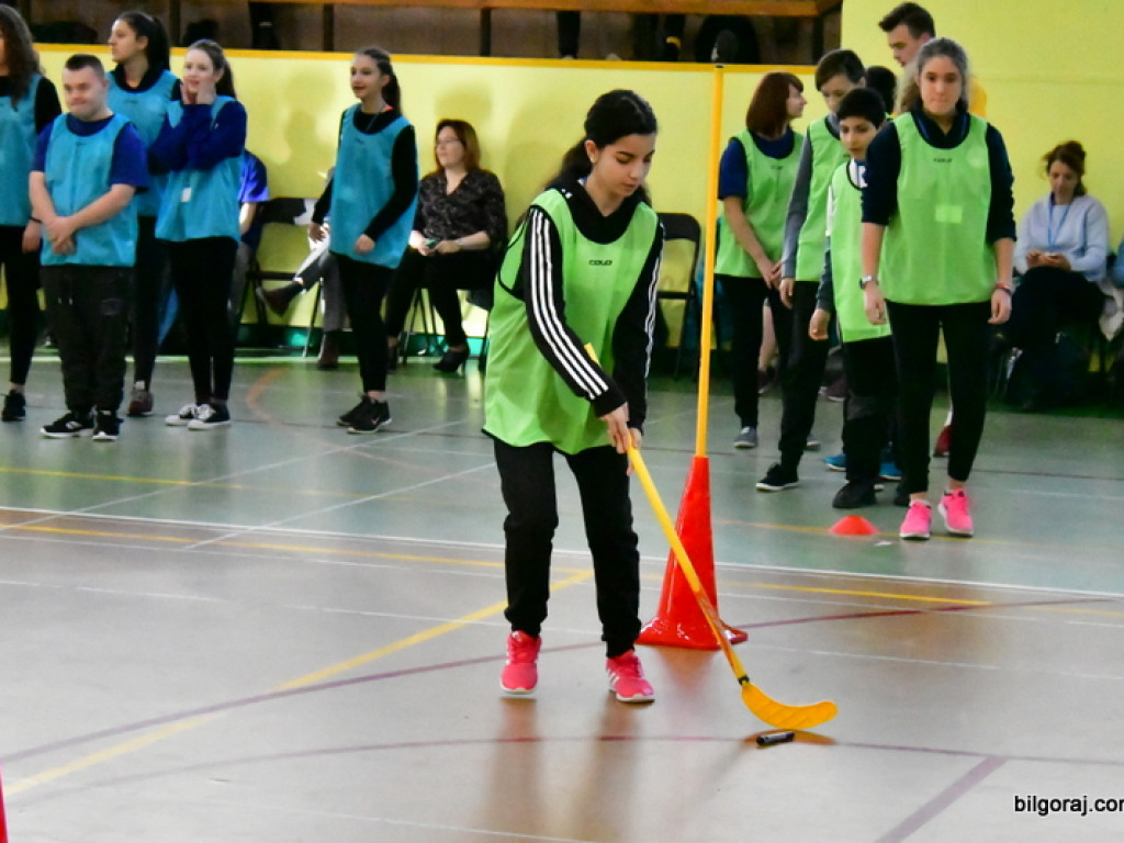 Międzynarodowa zabawa na sportowo (FOTO)