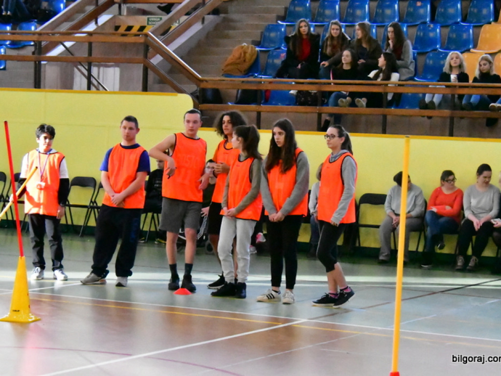 Międzynarodowa zabawa na sportowo (FOTO)