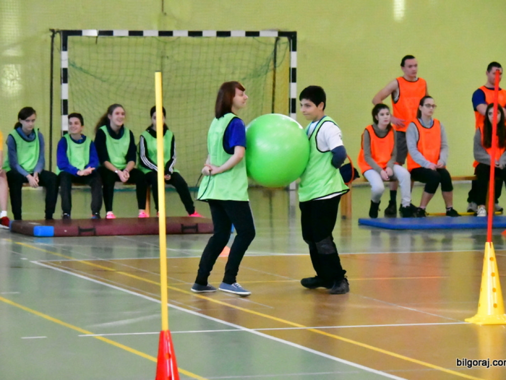 Międzynarodowa zabawa na sportowo (FOTO)