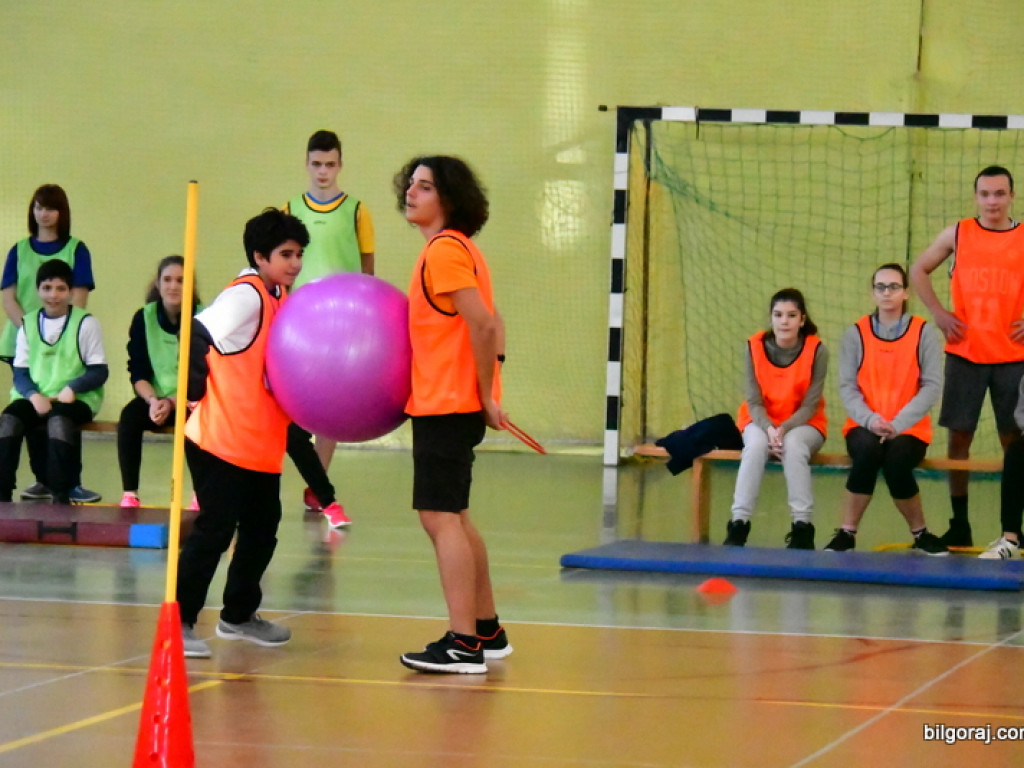 Międzynarodowa zabawa na sportowo (FOTO)