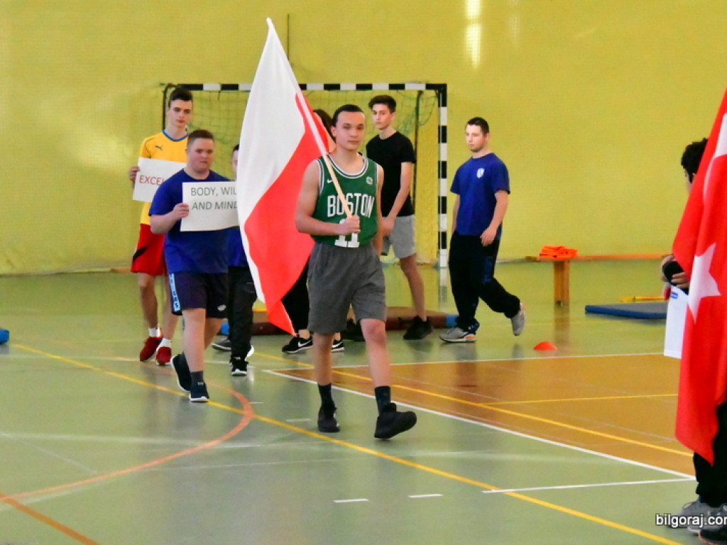 Międzynarodowa zabawa na sportowo (FOTO)