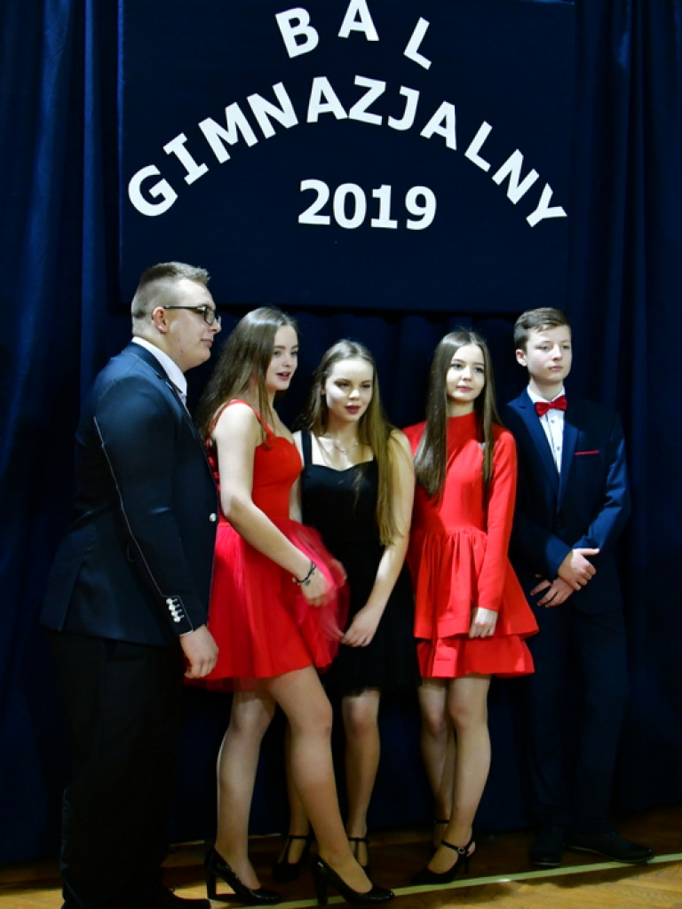 Bal gimnazjalny uczniów św. Jadwigi (FOTO, VIDEO)